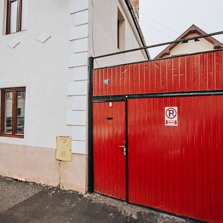 Authentic Old Town Retreat Apartamento Sibiu Exterior foto