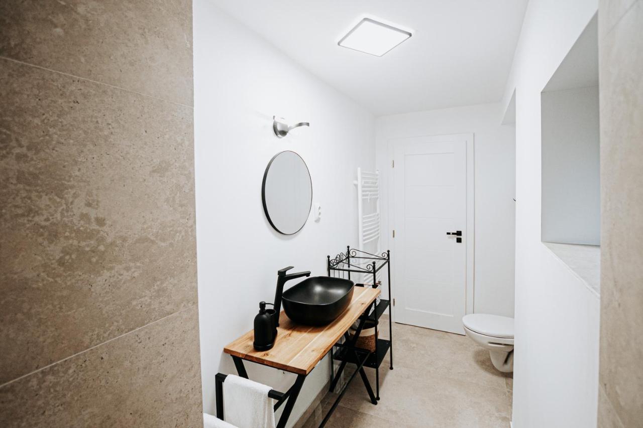 Authentic Old Town Retreat Apartamento Sibiu Exterior foto