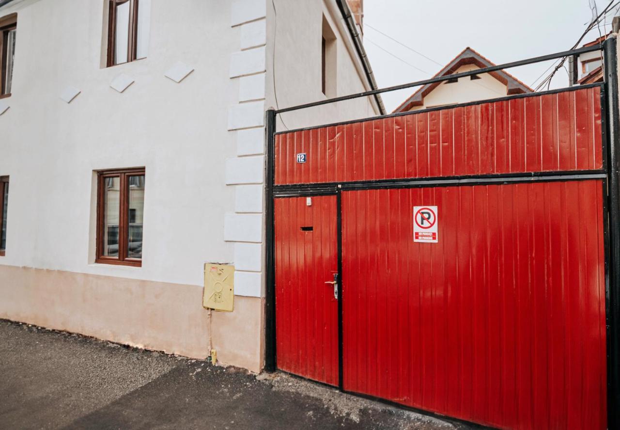 Authentic Old Town Retreat Apartamento Sibiu Exterior foto