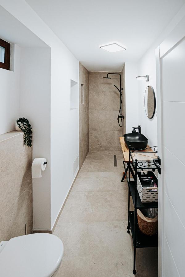 Authentic Old Town Retreat Apartamento Sibiu Exterior foto